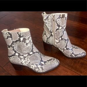 New Steve Madden snake skin boot heels